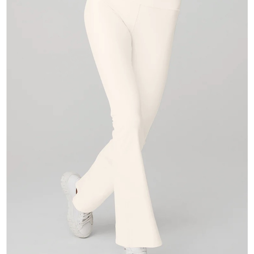ALO AIRBRUSH HIGH-WAIST 7/8 BOOTCUT LEGGING